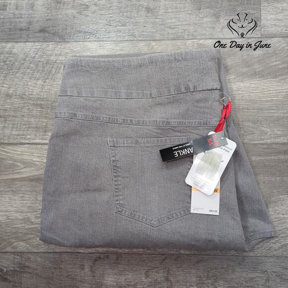 Ruby Rd. Plus Size Pull On Ankle Jeans Size 24W - Picture 6 of 6